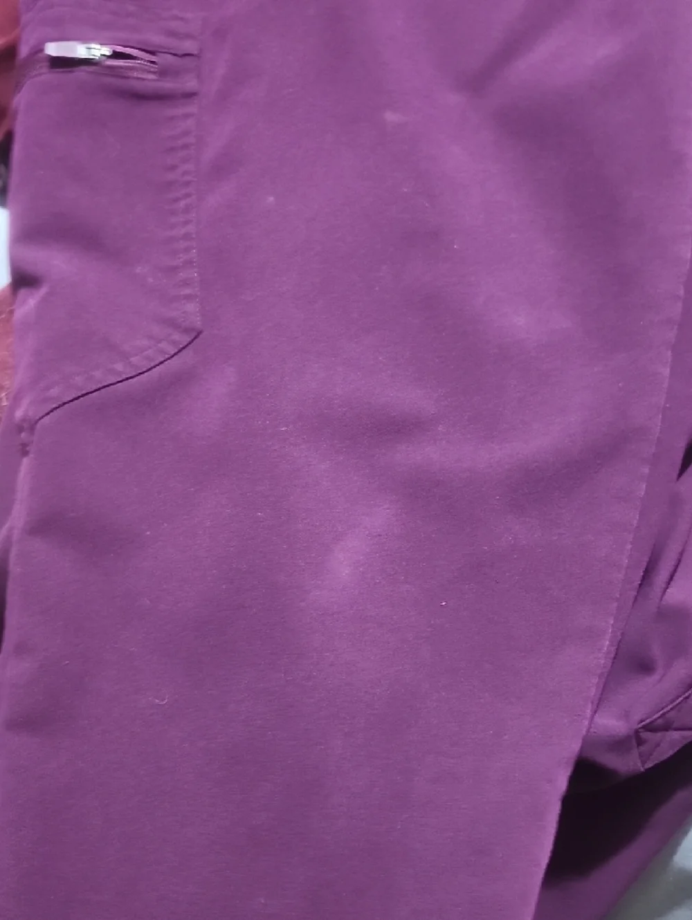 FIGS Women's Plum V-Neckless Tunic Top And Pants - Picture 5 of 6